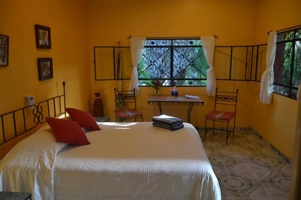 The Flycatcher Inn Retreat Hotel Santa Elena Exteriör bild