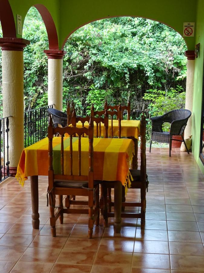 The Flycatcher Inn Retreat Hotel Santa Elena Exteriör bild
